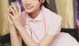 黑哥爆料小女孩视频播放,神秘小女孩视频引发热议，真相究竟如何？