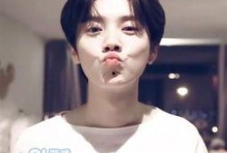 鹿晗博主爆料抖音视频下载,揭秘博主爆料背后的精彩瞬间