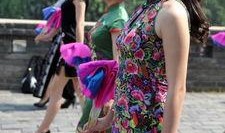 穿旗袍的网红吃瓜图片大全,网红吃瓜瞬间，时尚与幽默的完美融合